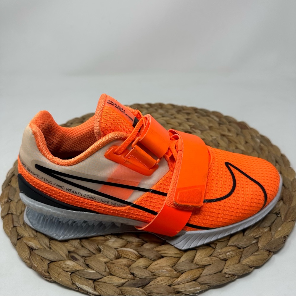 Nike Romaleos 4 Weighlifting Shoes Total Orange Black White Size 7 Men 8.5 Women